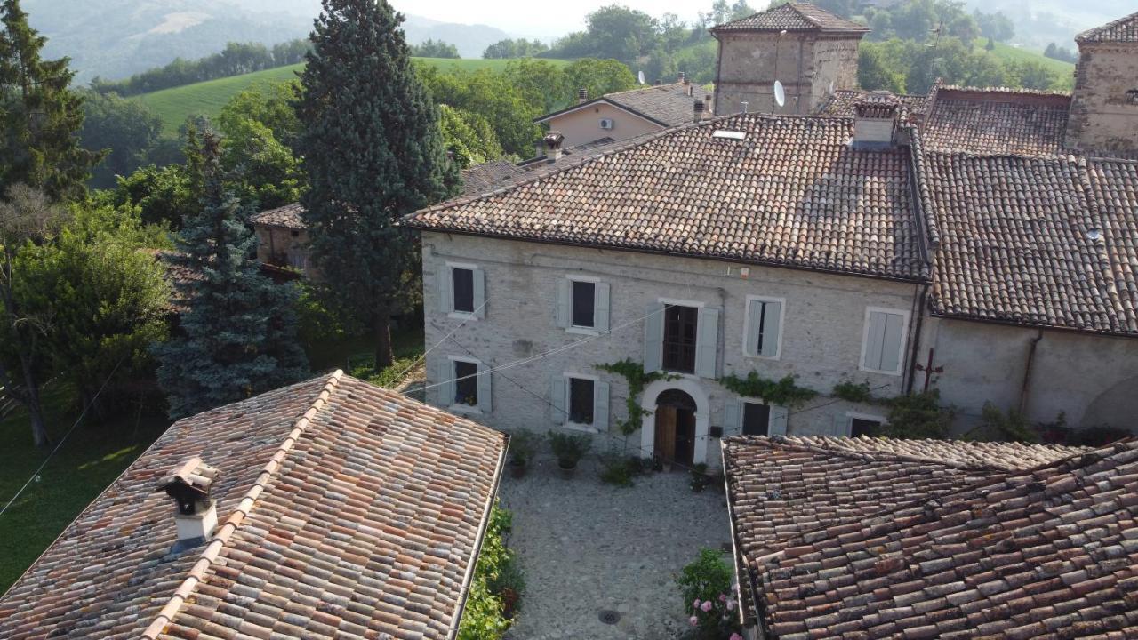 Locanda Sottolaluna Viano Luaran gambar