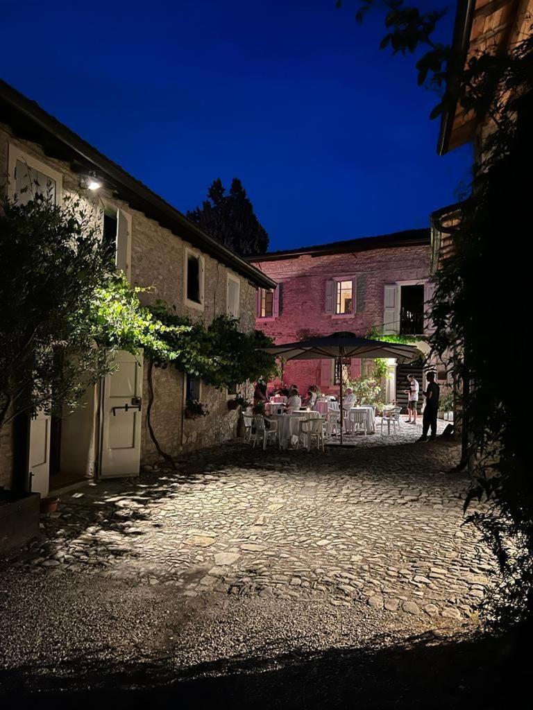 Locanda Sottolaluna Viano Luaran gambar